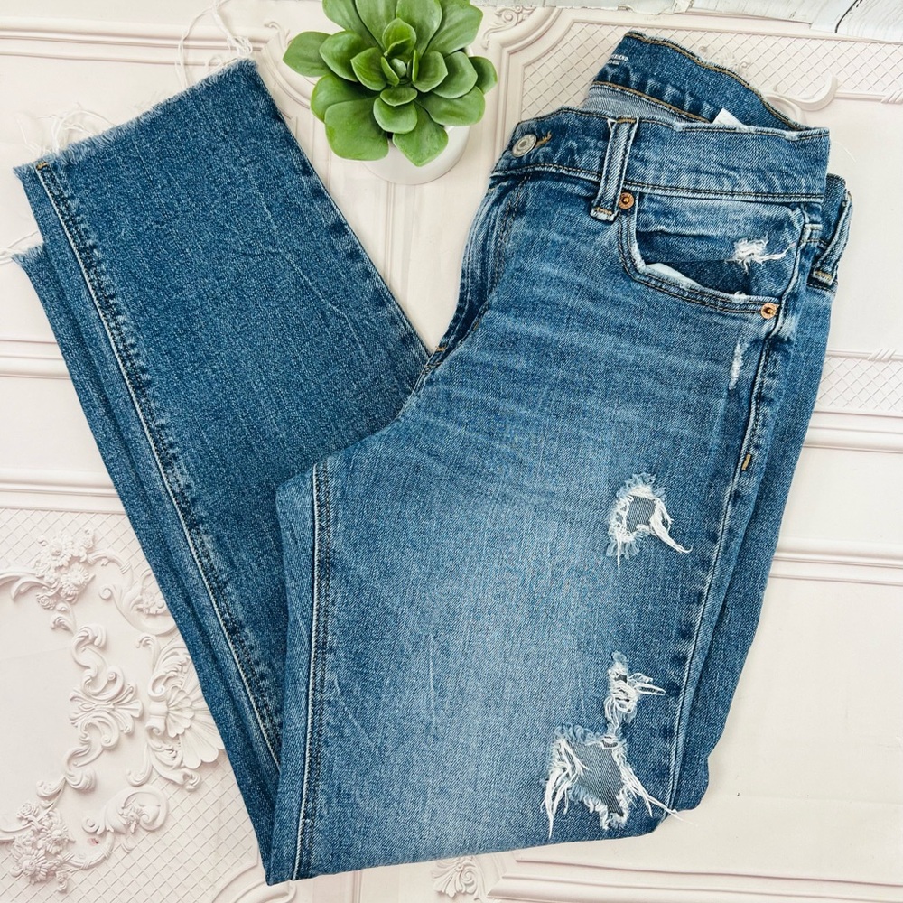 Old Navy Mid-Rise Boyfriend Jeans Cropped Fringed Hem Distressed Light Sz 0